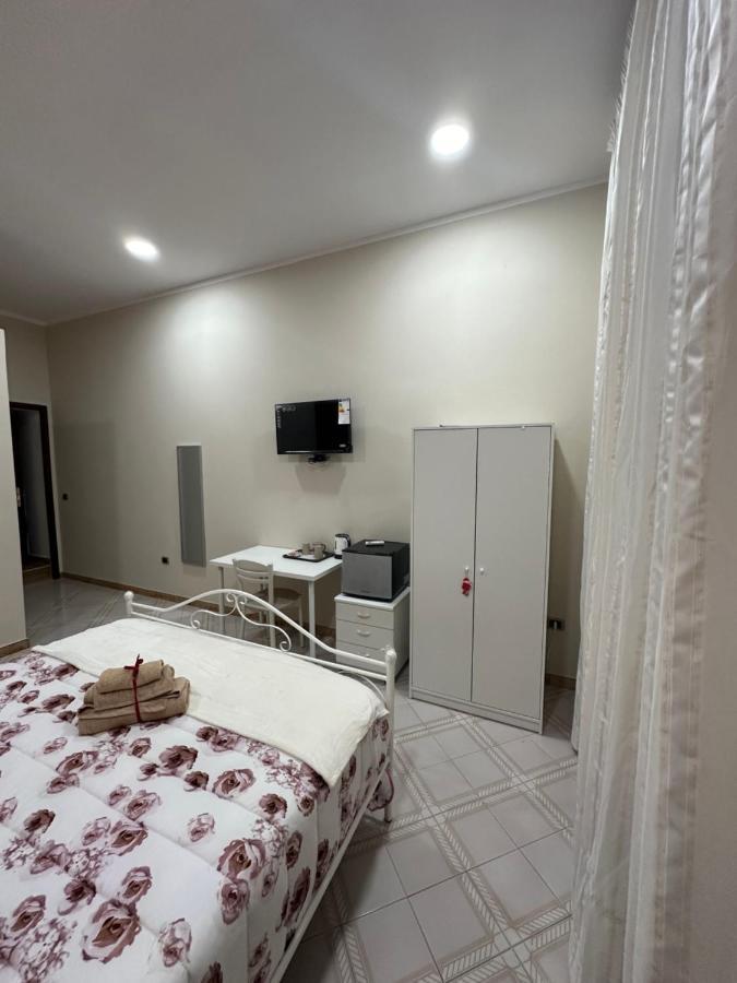 Trecuori Bed & Breakfast เนเปิลส์ ภายนอก รูปภาพ